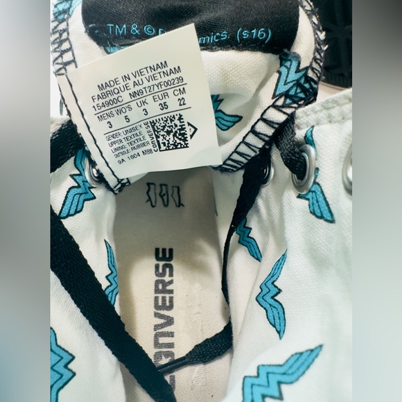 Converse Chuck Taylor All Star High x DC Comics Wonder Woman - Size 5 - Picture 6 of 9